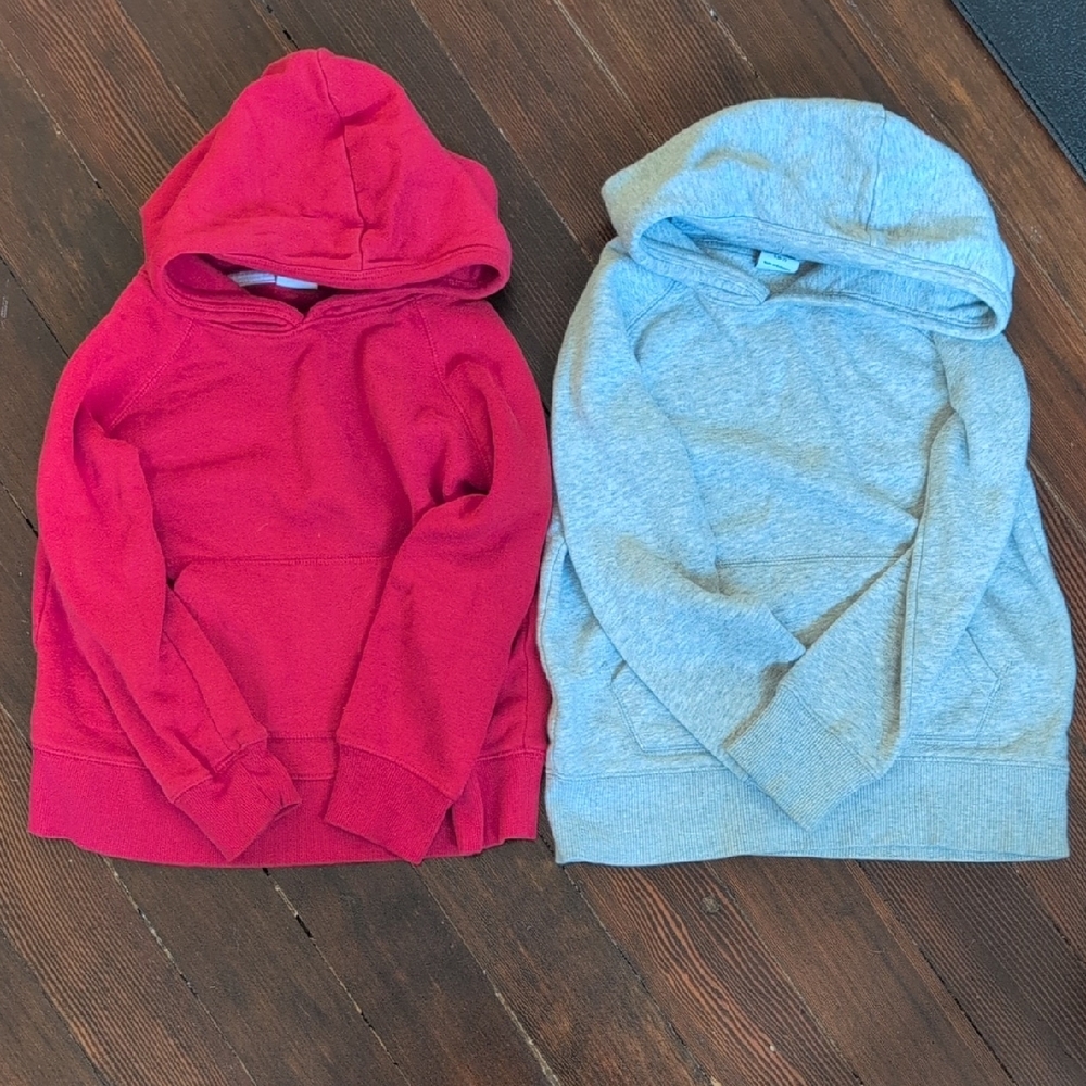 2 Amazon Essentials Kids Hoodies - Red and Gray - Small - 6/7